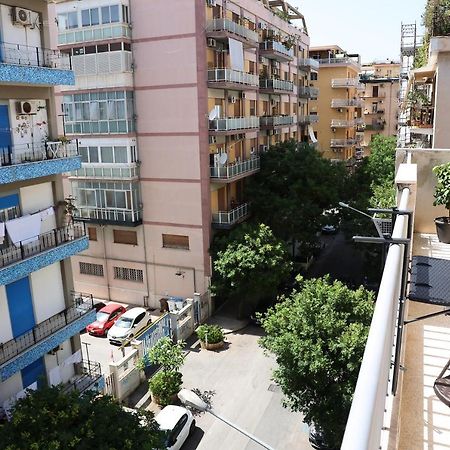 La Casa Del Maggiore, Tra Mare E Centro Apartment Palermo Bagian luar foto
