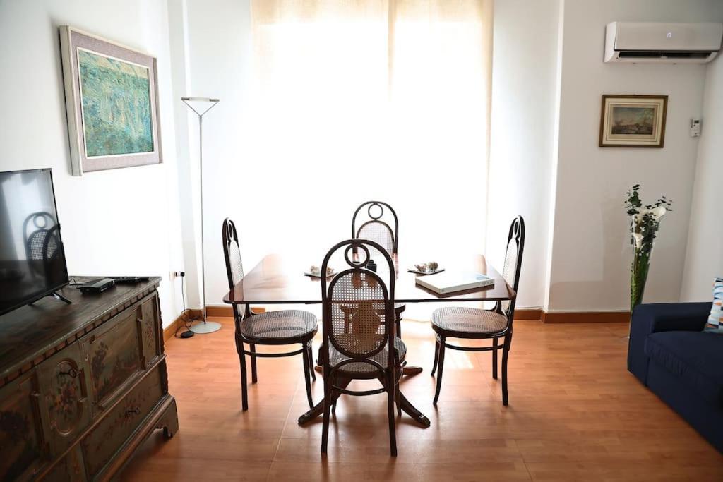 La Casa Del Maggiore, Tra Mare E Centro Apartment Palermo Bagian luar foto
