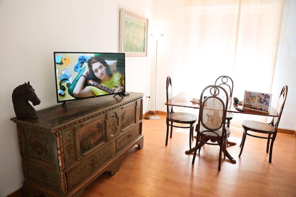 La Casa Del Maggiore, Tra Mare E Centro Apartment Palermo Bagian luar foto