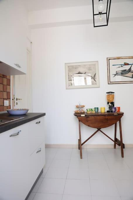 La Casa Del Maggiore, Tra Mare E Centro Apartment Palermo Bagian luar foto